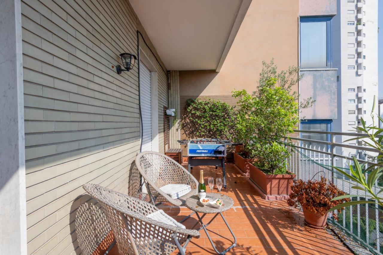 Apartamento Ferrucci, 10 - Elegante Oasi Urbana A Milano Exterior foto